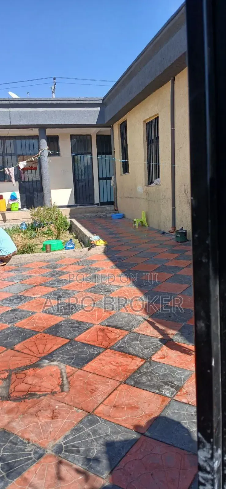 Furnished 6bdrm House in Woreda 05, Akaky Kaliti for sale