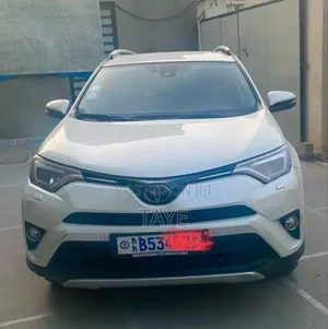 Photo - Toyota RAV4 2016 Ivory