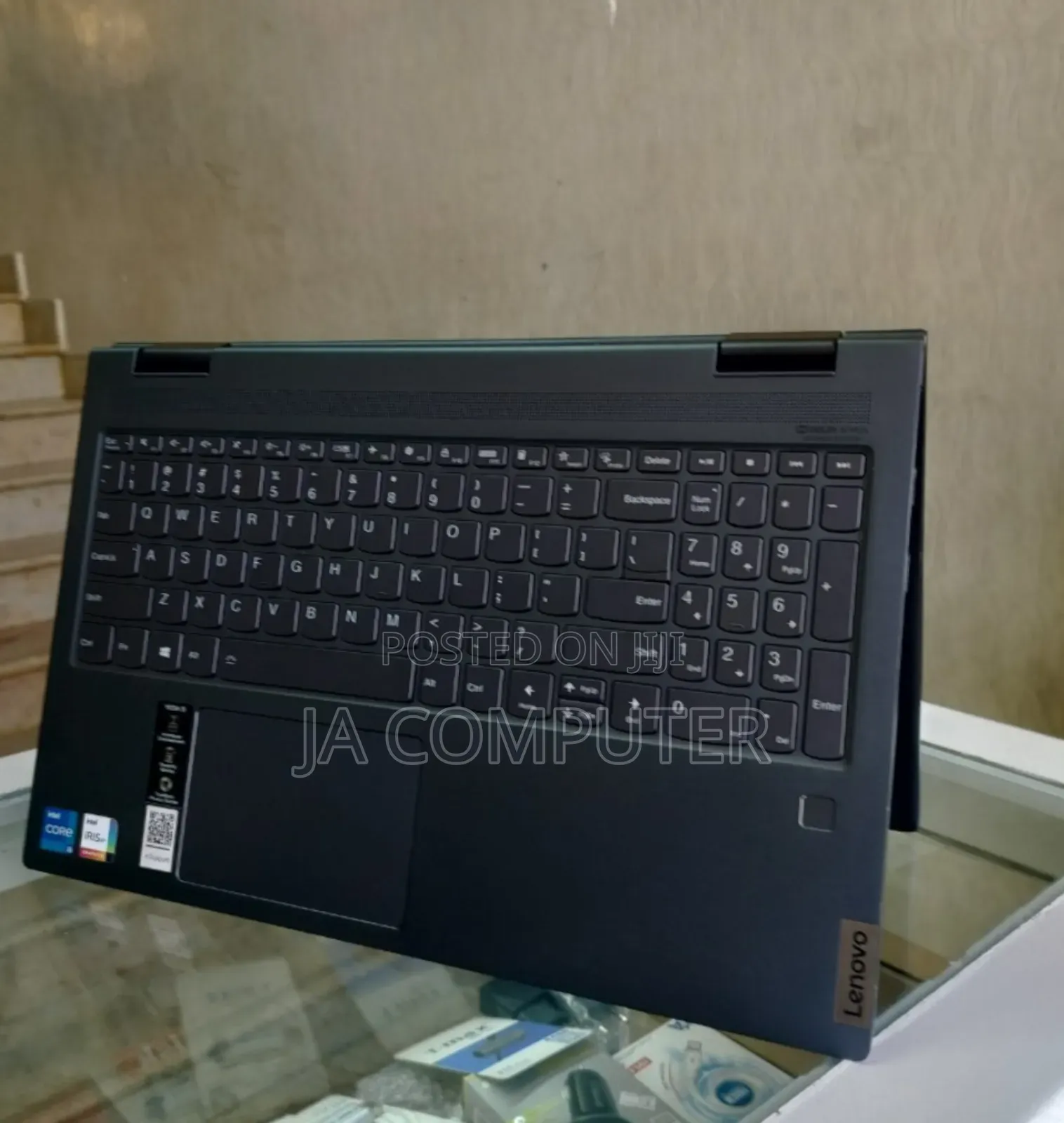 New Laptop Lenovo ThinkPad Yoga 8GB Intel Core I5 SSD 256GB