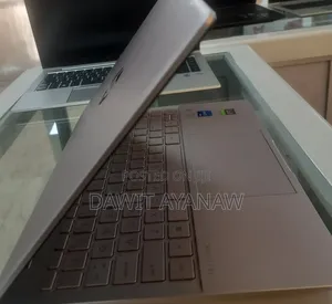 New Laptop HP 16GB Intel Core I7 SSD 512GB