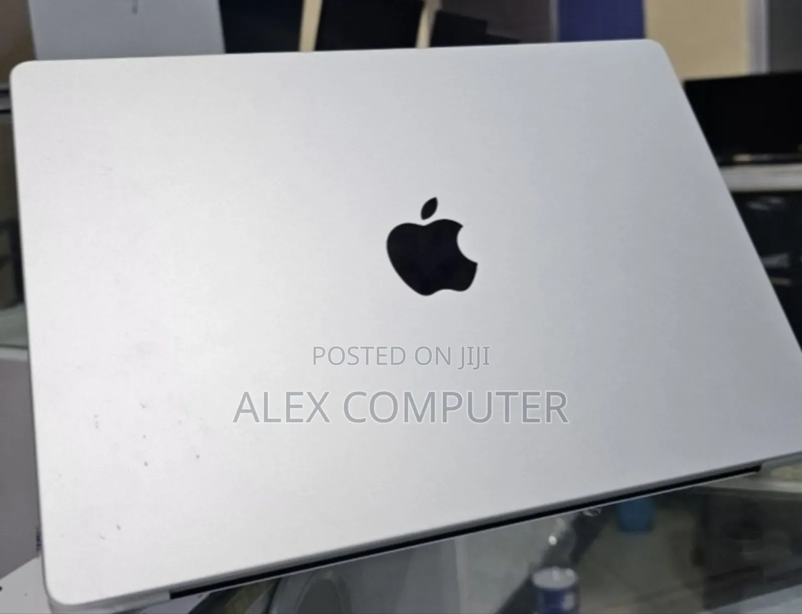 New Apple MacBook Pro 2023 M3 Pro 14-Inch 8GB Apple M3 SSD 512GB