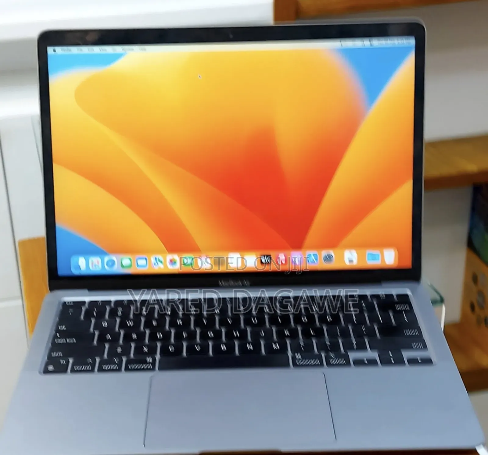 New Laptop Apple MacBook Air 2020 M1 8GB Apple M1 SSD 256GB