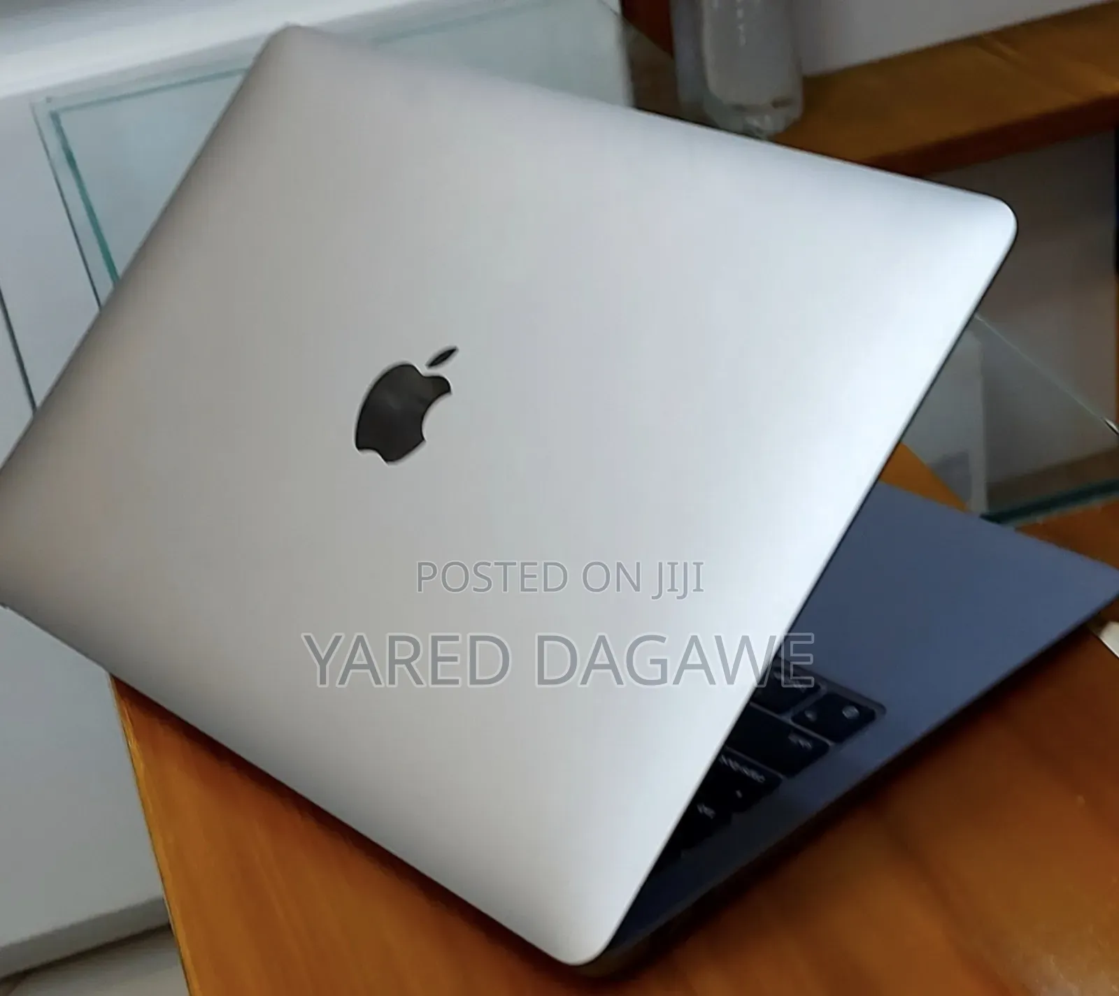 New Laptop Apple MacBook Air 2020 M1 8GB Apple M1 SSD 256GB