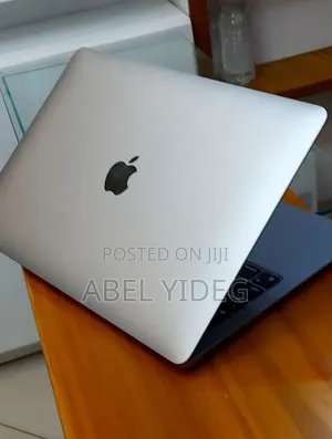 New Laptop Apple MacBook Air 2020 M1 8GB Apple M1 SSD 256GB