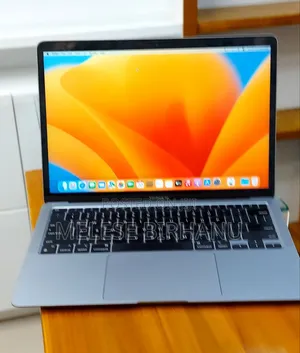 Photo - New Laptop Apple MacBook Air 2020 M1 8GB Apple M1 SSD 256GB
