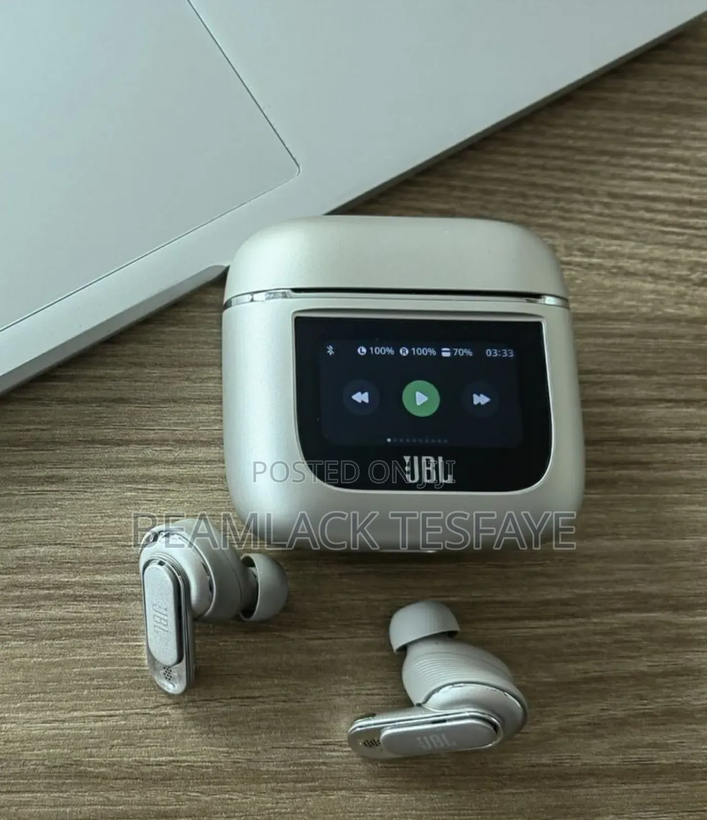 JBL TOUR PRO2 Earbud With a Powerful Sound