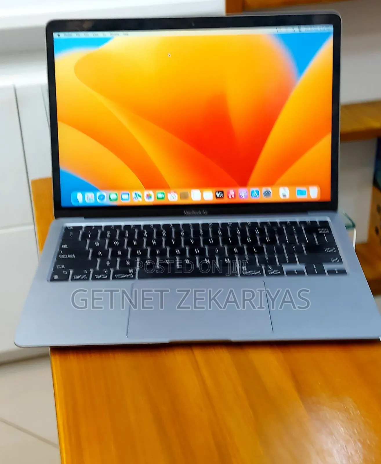 New Laptop Apple MacBook Air 8GB Apple M1 SSD 256GB