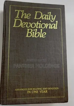 The Daily Devotional Bible: New King James Version Study Bible