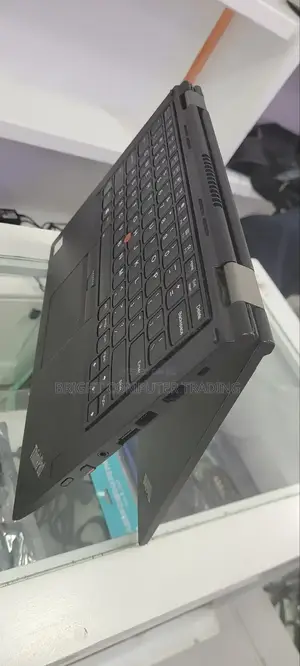 New Laptop Lenovo ThinkPad Yoga 16GB Intel Core I5 SSD 512GB