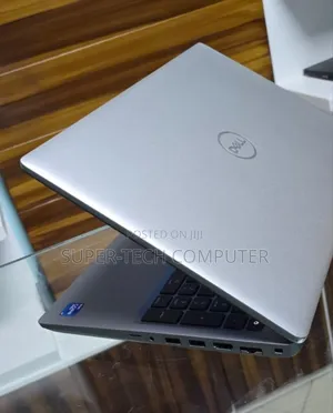 New Laptop Dell Precision 15 5540 32GB Intel Core I7 SSD 512GB