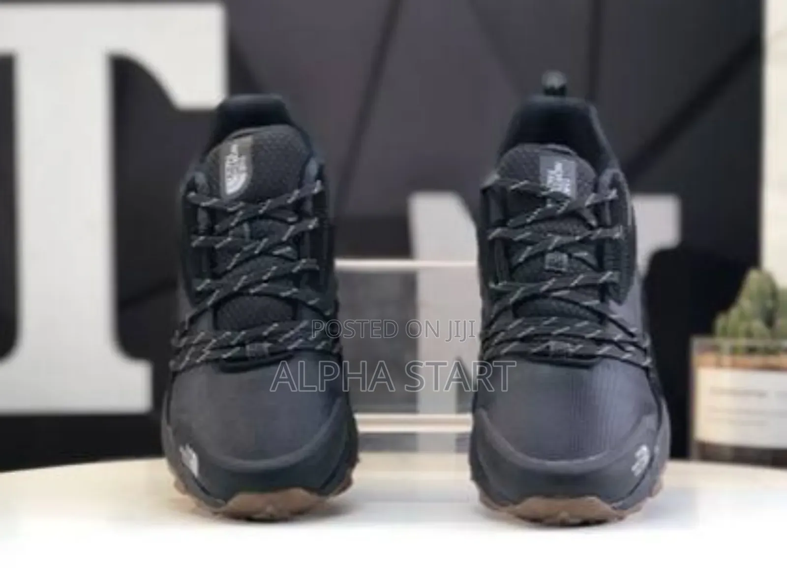 The NORTH FACE Vective Fastpack Futurelight Grey/Black Shoe