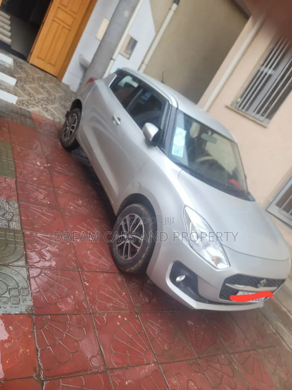 Suzuki Swift 2021 Silver