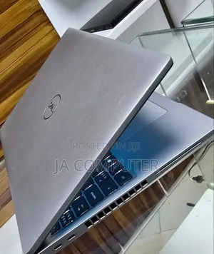 New Laptop Dell Precision 15 3541 32GB Intel Core I7 SSD 512GB