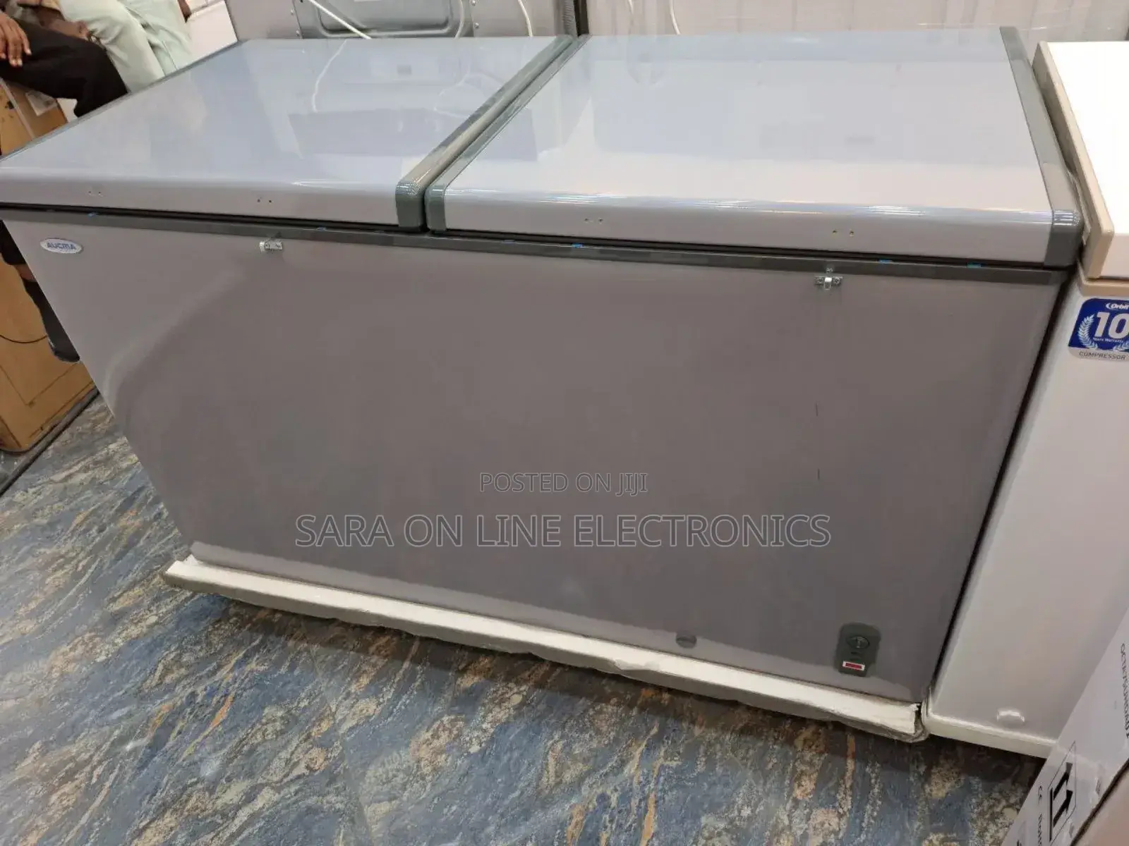 AUCMA 310L Deep Freezer – High Capacity Efficient Cooling