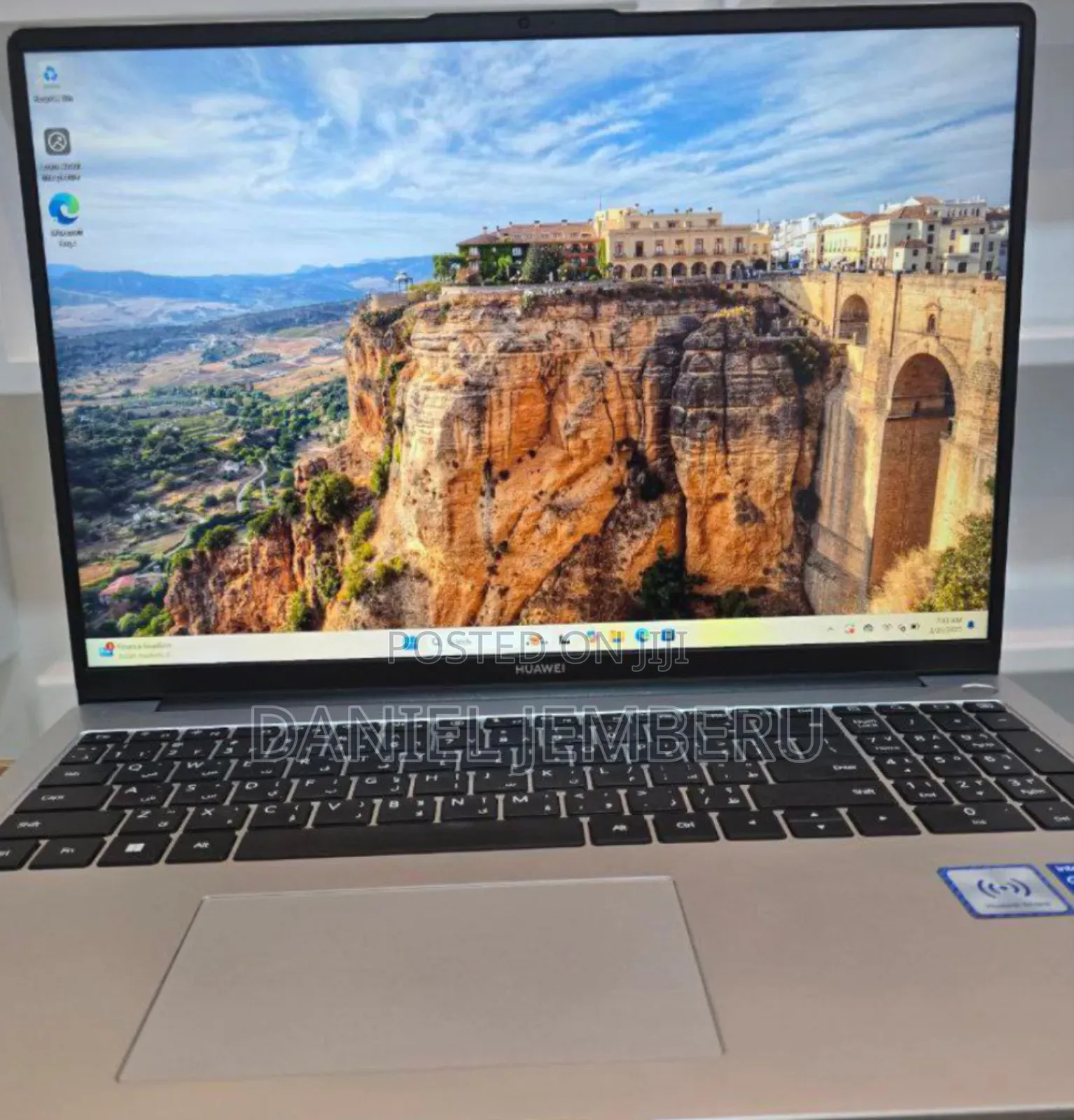 New Laptop Huawei MateBook 13 WRT-W19E 16GB Intel Core I7 SSD 512GB
