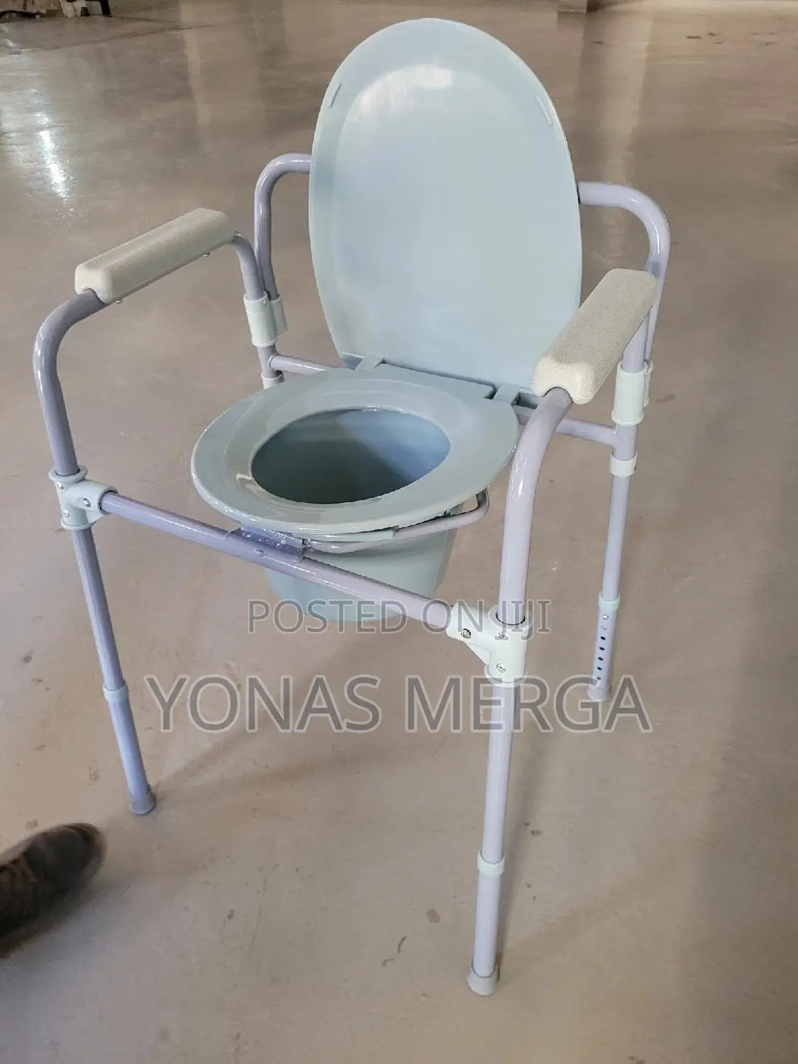 Comodo 3 in 1 Portable፵呈popo/Toilet Aid Chair፬,豳 With Bucket