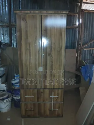 አካፋይ ያለው ላምኔት ቁም ሳጥን 80cm ፅድት ተደርጎ የተሠራ