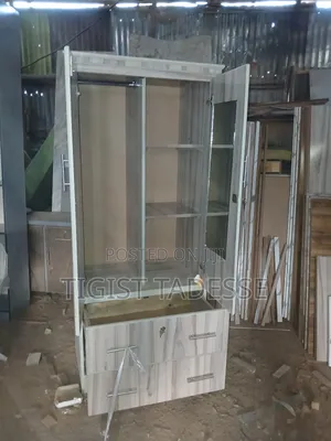 አካፋይ ያለው ላምኔት ቁም ሳጥን 80cm ፅድት ተደርጎ የተሠራ