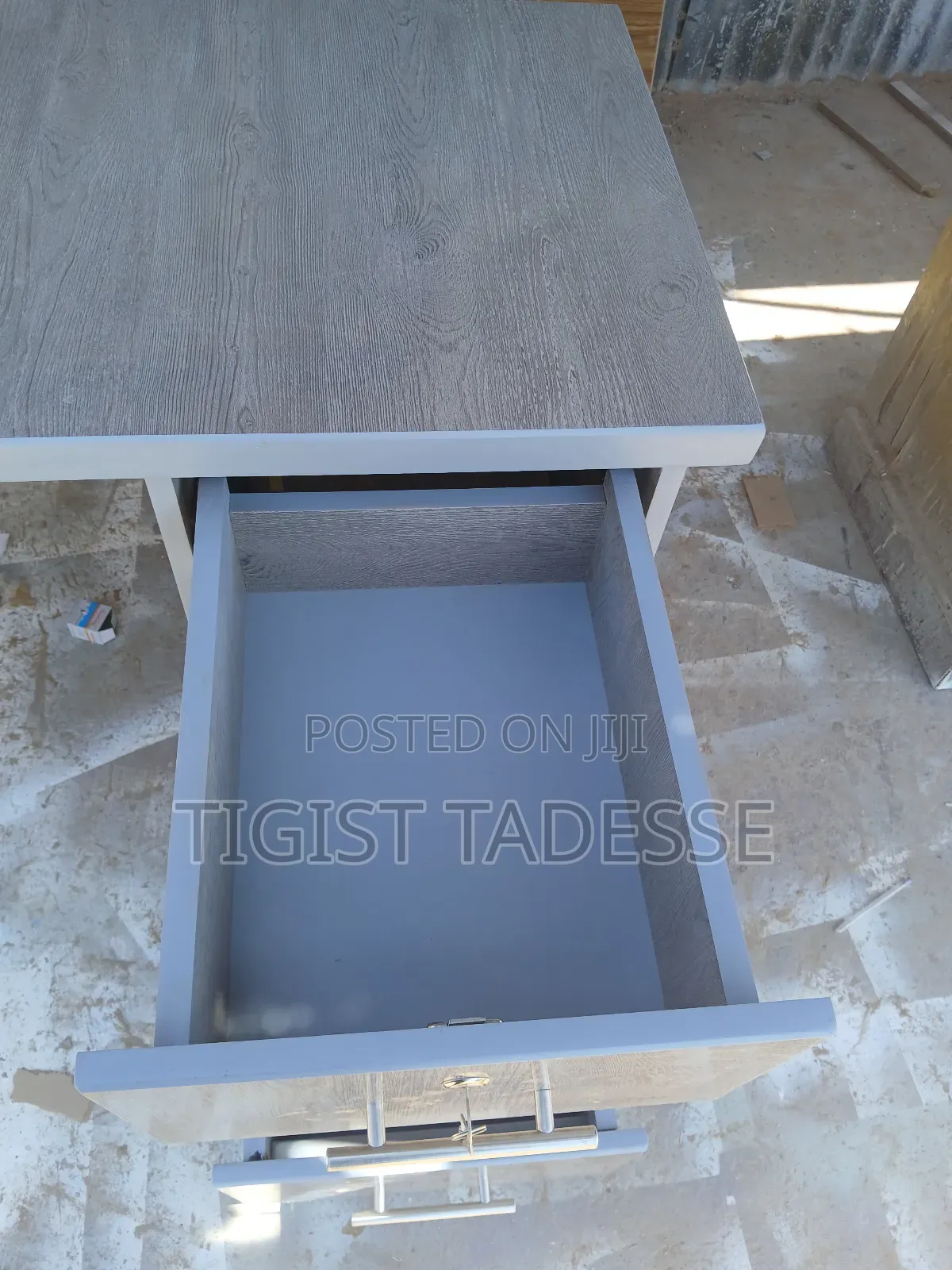 Computer Table 601*20cm ለቢሮ በብዛትና በጥራት እንሠራለን ይደውሉ።