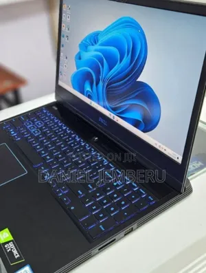 Photo - New Laptop Dell Latitude 5590 16GB Intel Core I7 SSD 512GB