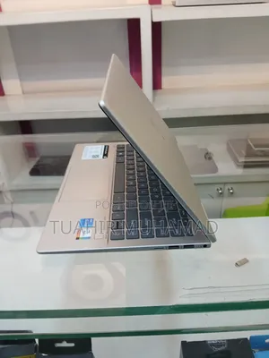 New Laptop HP Envy X360 8GB Intel Core I5 SSD 512GB