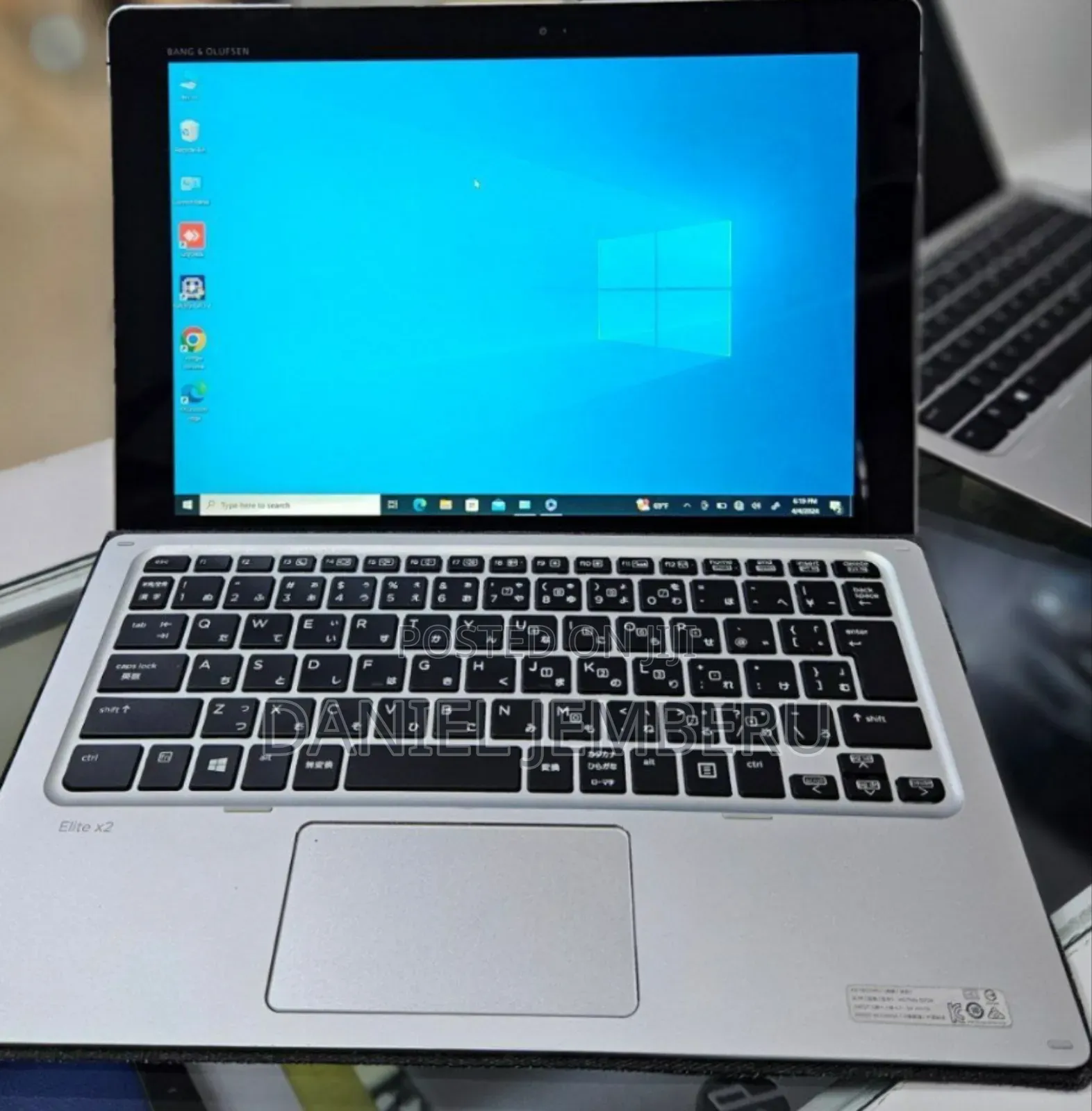 New Laptop HP Elite X2 1012 8GB Intel Core I3 SSD 256GB