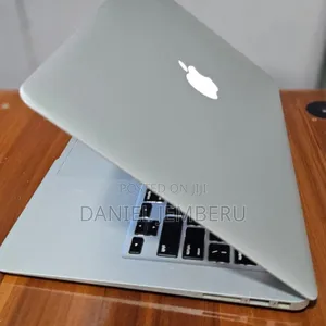 Photo - New Laptop Apple MacBook Air 2017 8GB Intel Core I5 SSD 128GB