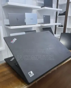 New Laptop Lenovo ThinkPad T495s 16GB AMD Ryzen 5 SSD 512GB