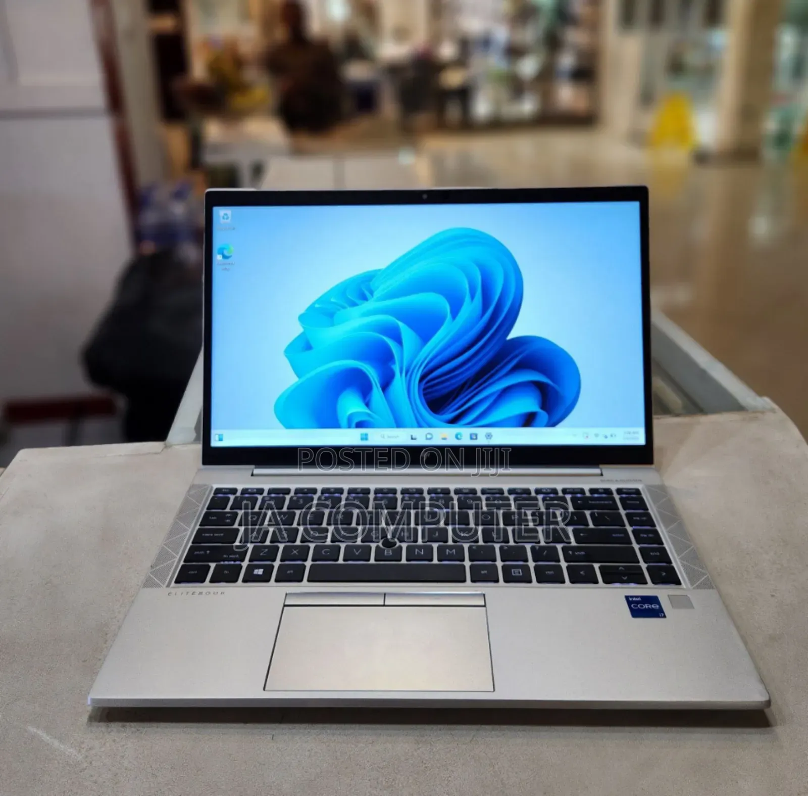 New Laptop HP EliteBook 840 G8 16GB Intel Core I7 SSD 512GB