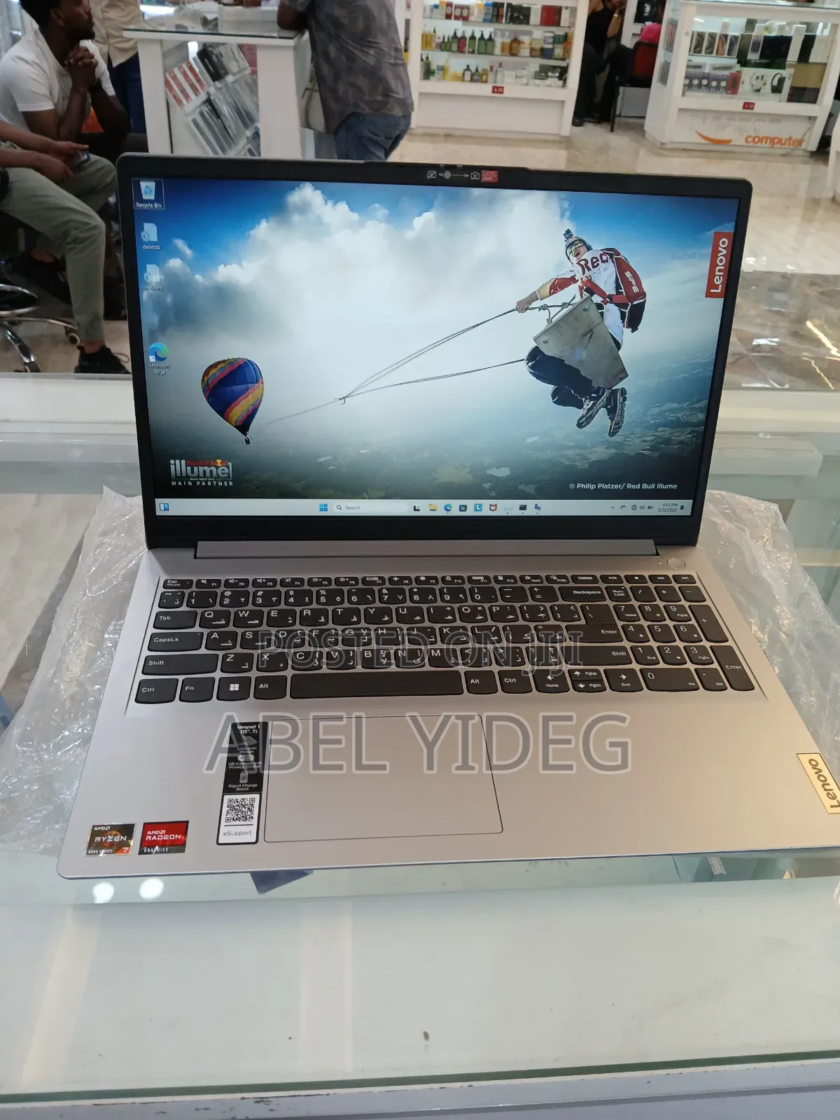 New Laptop Lenovo IdeaPad 1 8GB AMD Ryzen 7 SSD 512GB
