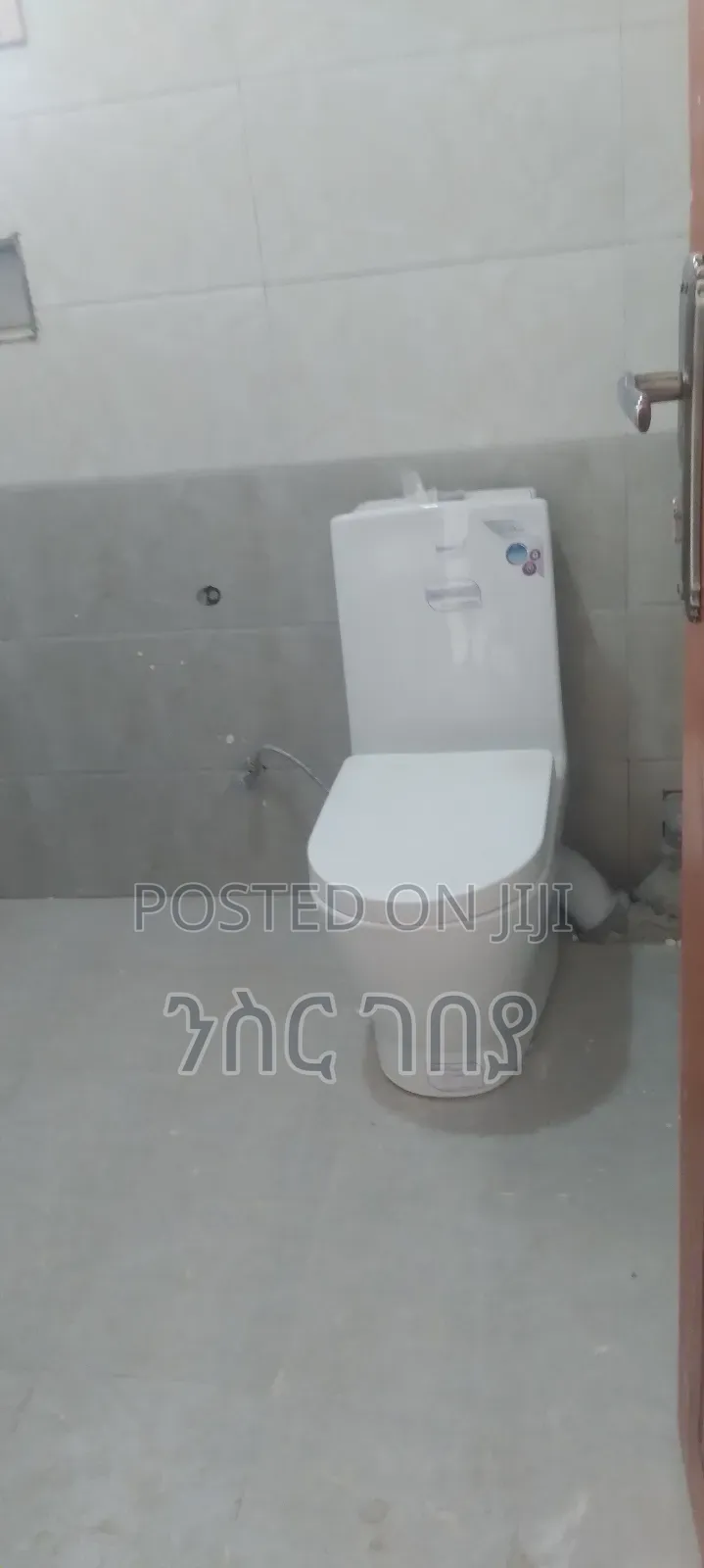 Furnished 3bdrm Condo in Ayat Mekedonia, Yeka for rent