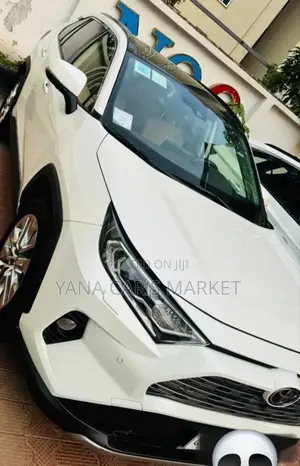 Toyota RAV4 2020 White