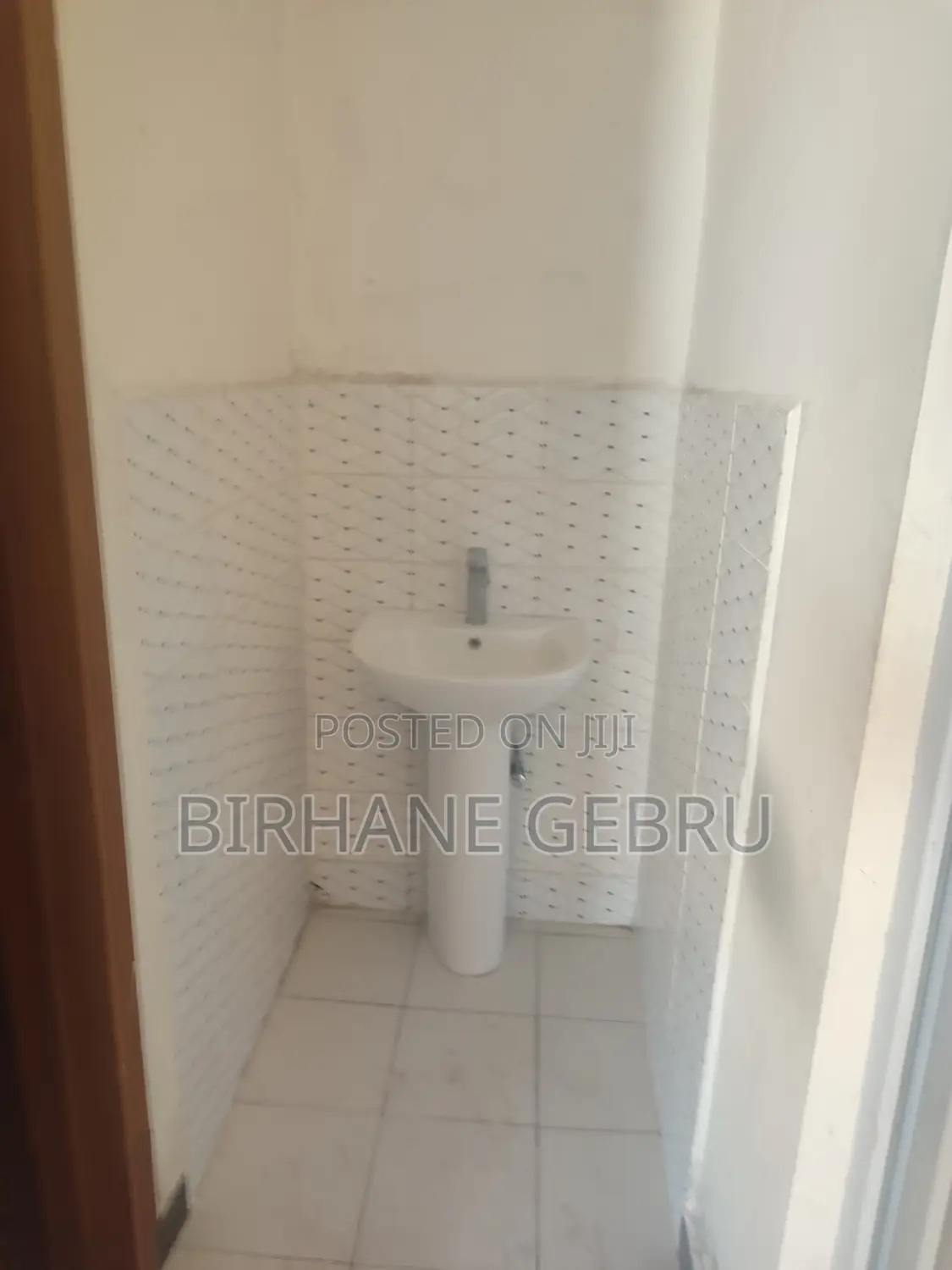 3bedroom Luxury Apartiment for Sale