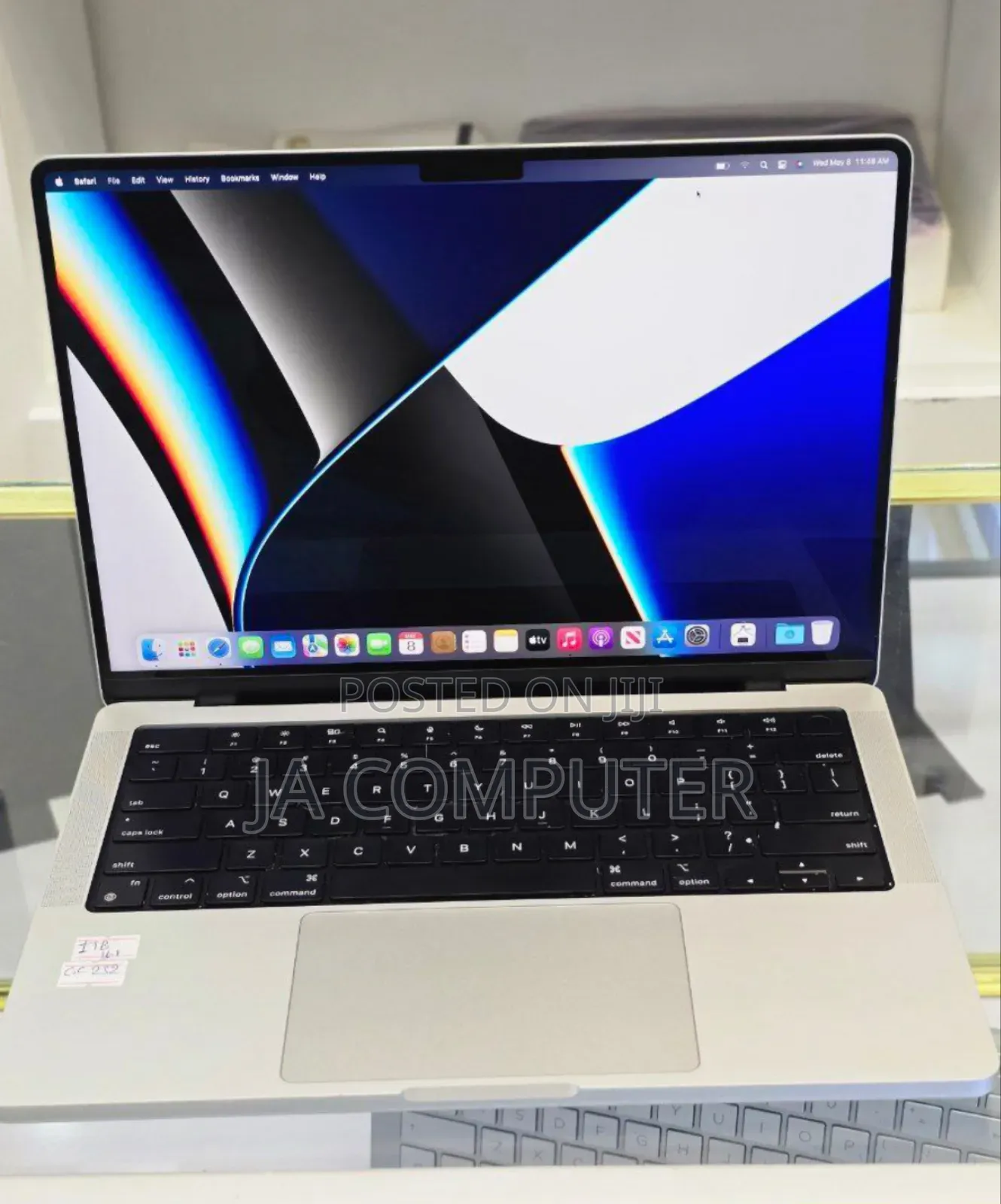 New Laptop Apple MacBook Pro 2021 M1 16GB Apple M1 SSD 512GB