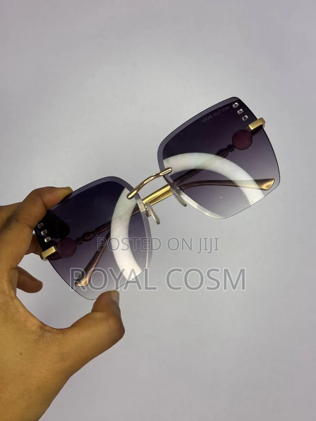 Elegant Louis Vuitton Sunglasses for Women