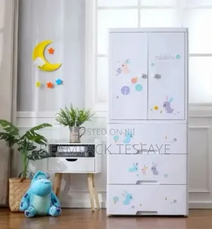 Photo - Baby Plastic Wardrobe