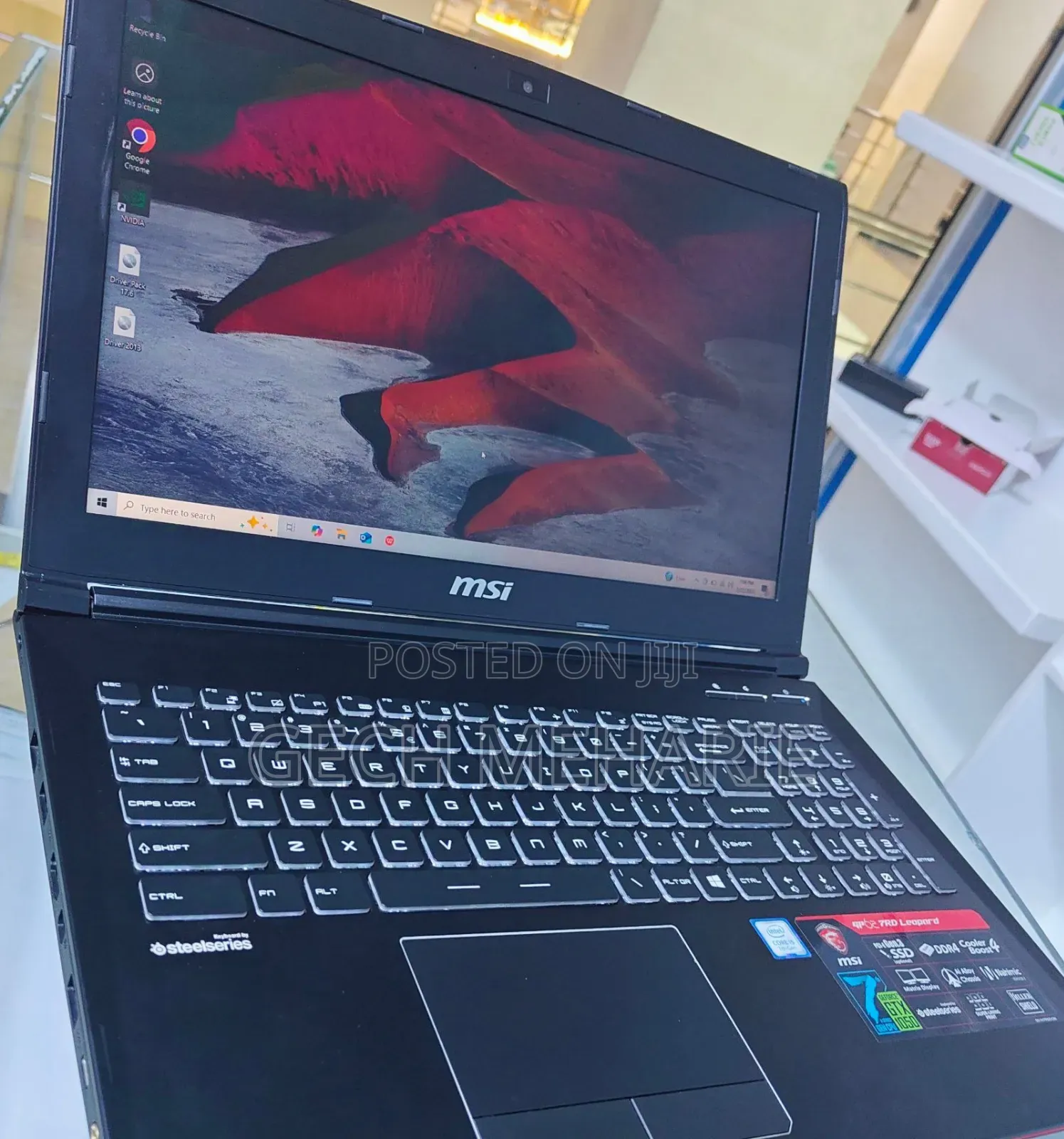 New Laptop MSI GF63 8GB Intel Core I5 HDD+SSD 256GB