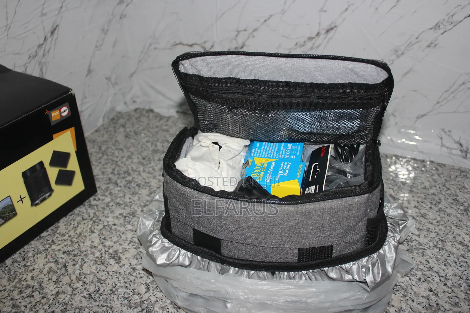 Sony Alpha A6500 + 1.4f Sigma + Sony 28-70mm + 4 Batteries