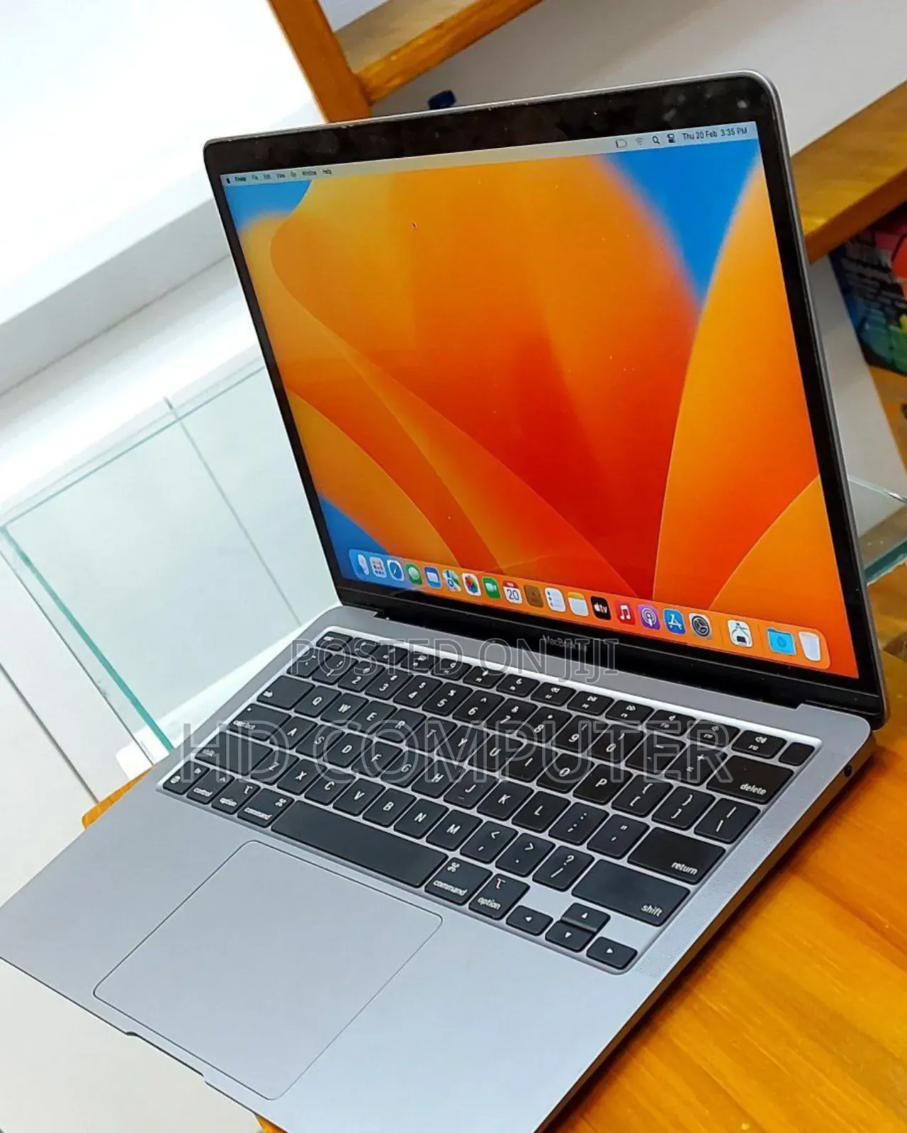New Laptop Apple MacBook Air 2020 M1 8GB Apple M1 SSD 256GB