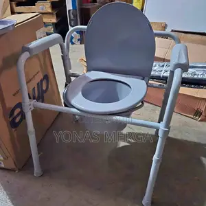 Photo - Toilet Chair፷盈guardian
Drop Arm Commod፸虛bariatric Drop Arm
