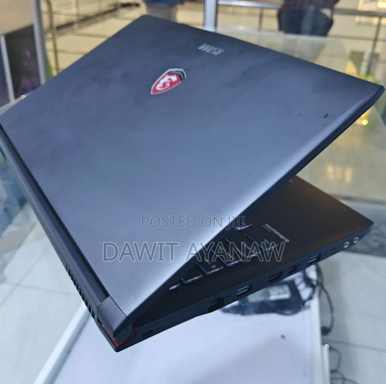 New Laptop MSI GP75 Leopard 8GB Intel Core I5 SSD 256GB