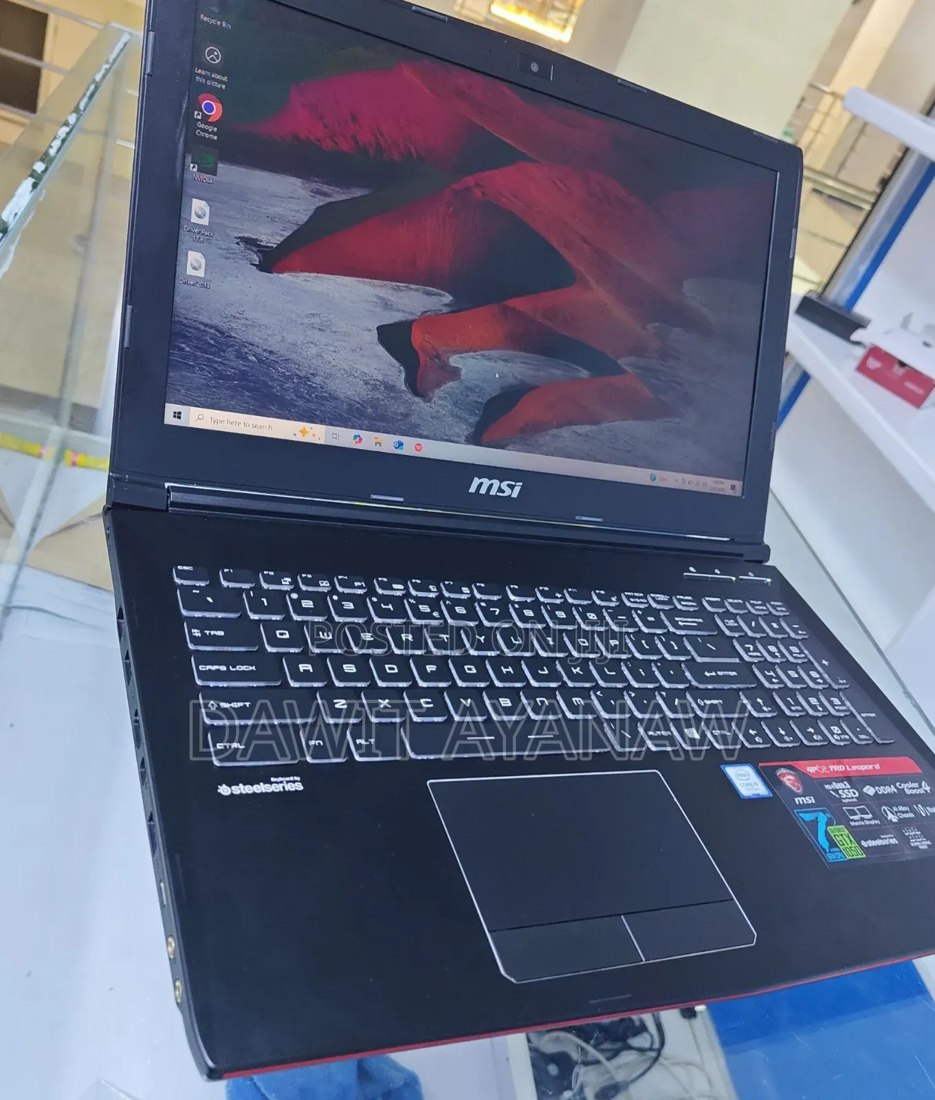 New Laptop MSI GP75 Leopard 8GB Intel Core I5 SSD 256GB