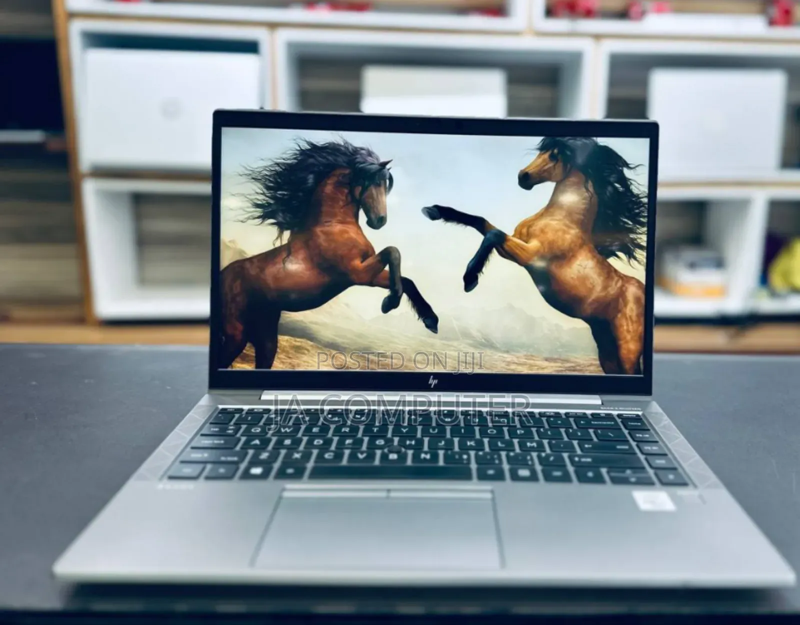 New Laptop HP ZBook Firefly 14 G7 16GB Intel Core I7 SSD 512GB