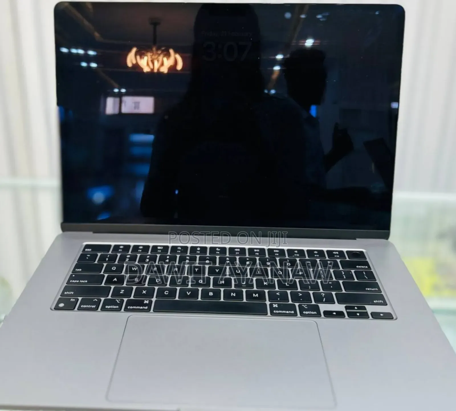 New Laptop Apple MacBook Air 2024 M3 15-Inch 8GB Apple M3 SSD 256GB