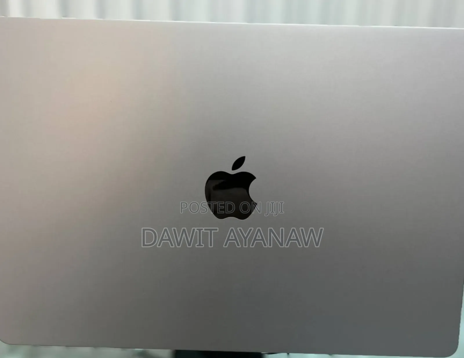 New Laptop Apple MacBook Air 2024 M3 15-Inch 8GB Apple M3 SSD 256GB