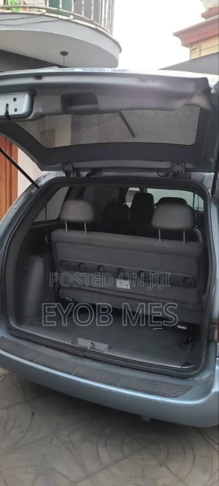 Dodge Caravan Cargo Van 2005 Blue