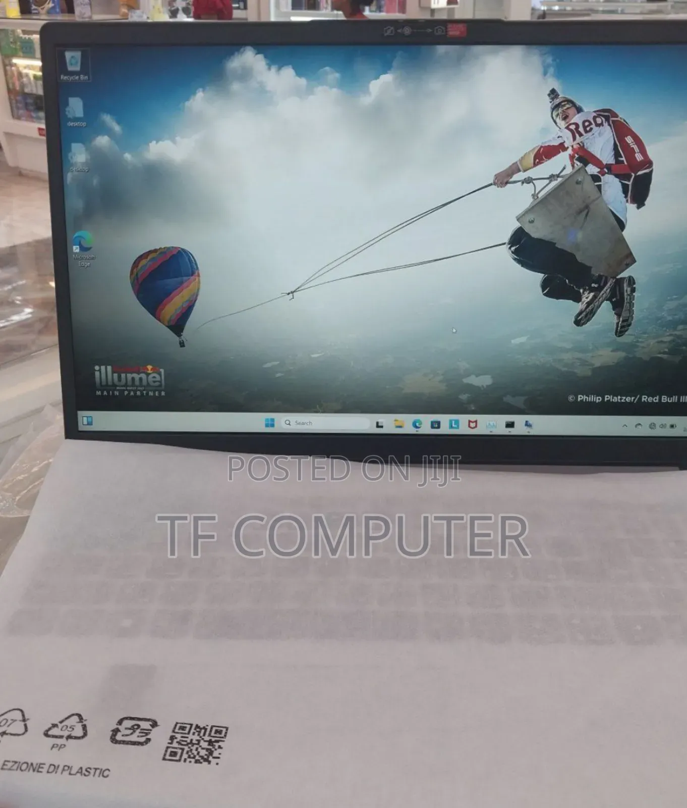 New Laptop Lenovo IdeaPad 1 8GB AMD Ryzen 7 SSD 512GB