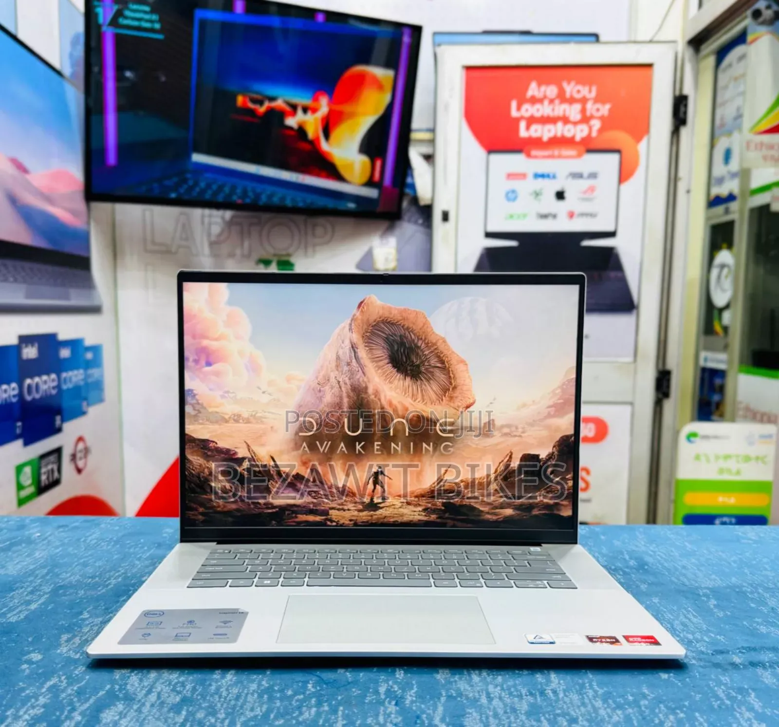 New Laptop Dell 16GB AMD Ryzen 7 SSD 512GB