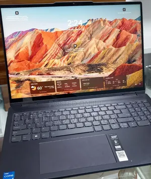 New Laptop Lenovo Yoga 7i 8GB Intel Core I5 SSD 512GB