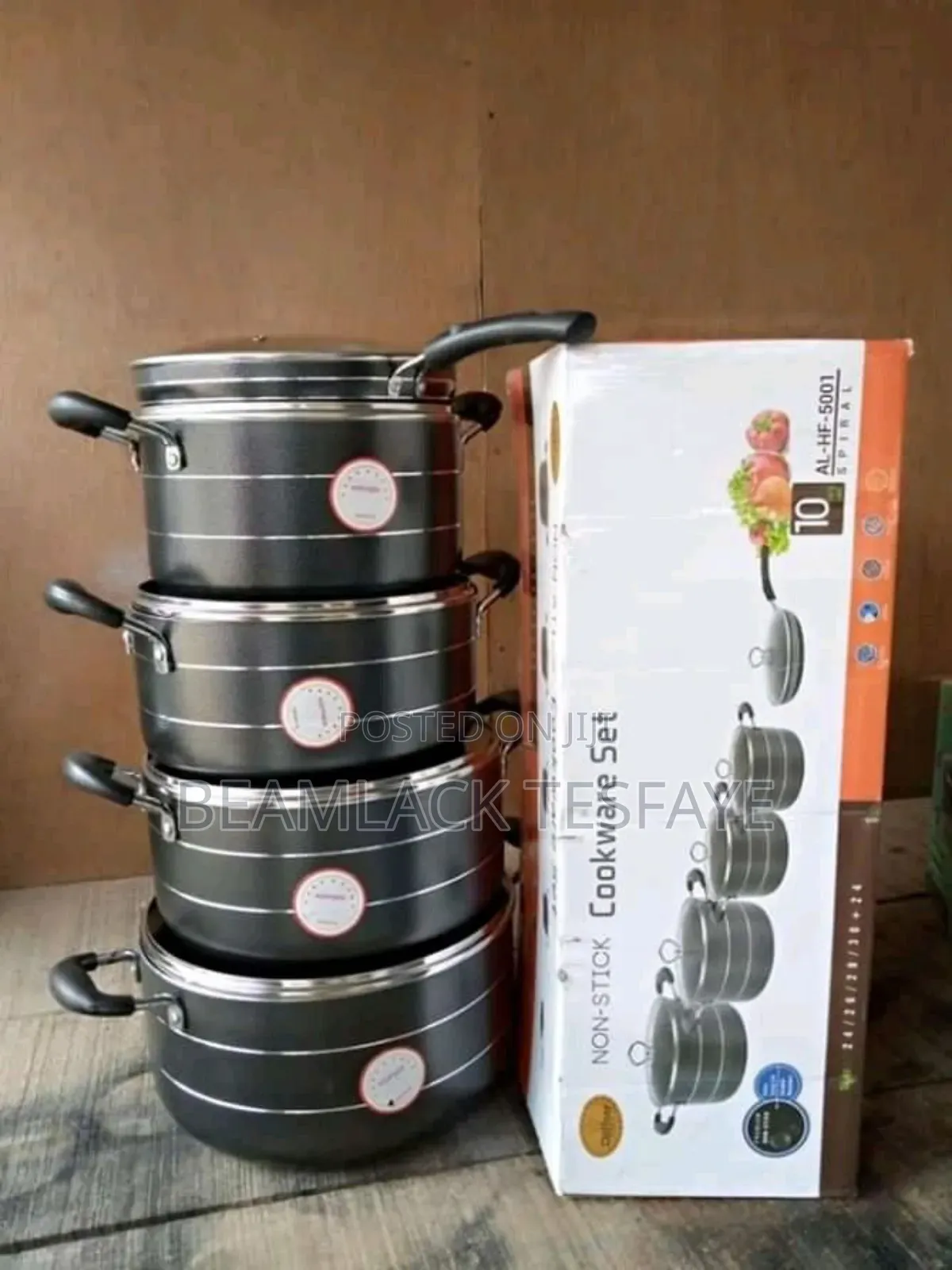 የማይዙ ድስቶች Momcoc Kitchenware Set